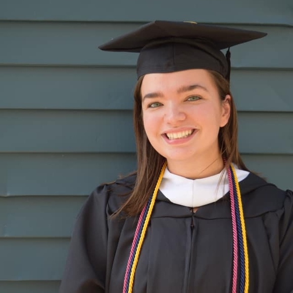 Meet your Posher, Katy - Picture 1 of 1